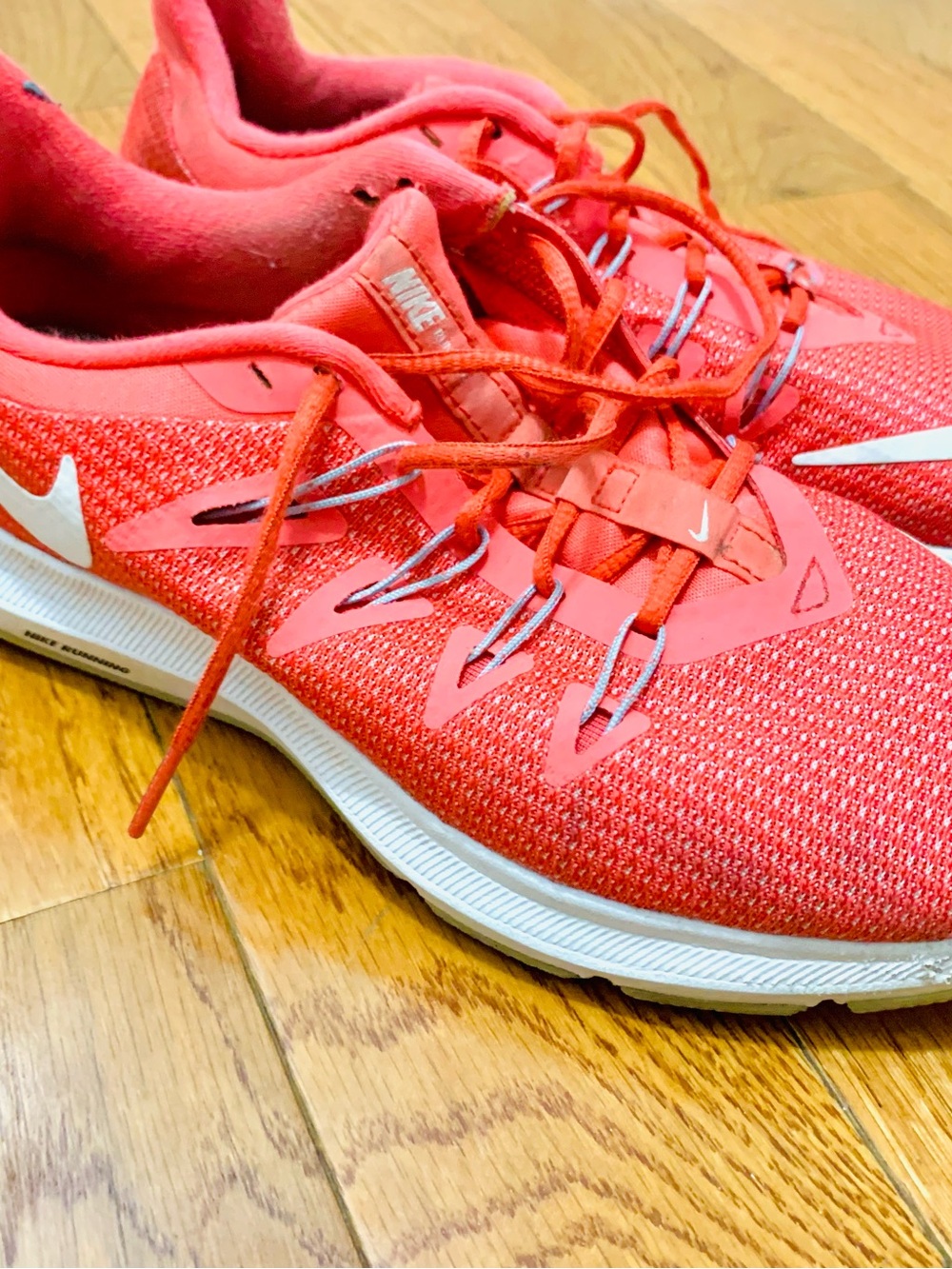 Nike Women’s Coral-Red Lightweight Training Sneakers